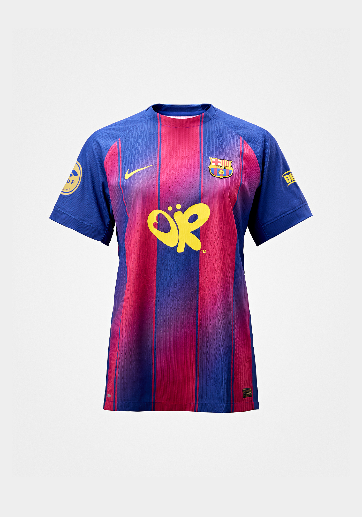 Limited Edition FC Barcelona x Olivia Rodrigo 25/26 women's home jersey signed by the starting line-ups of the men's El Clásico match (10/05) and the women's match vs. Levante UD (06/05)