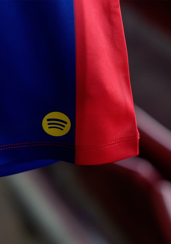 Jersey Retro Nike 2003/04 FC Barcelona x Olivia Rodrigo x Spotify